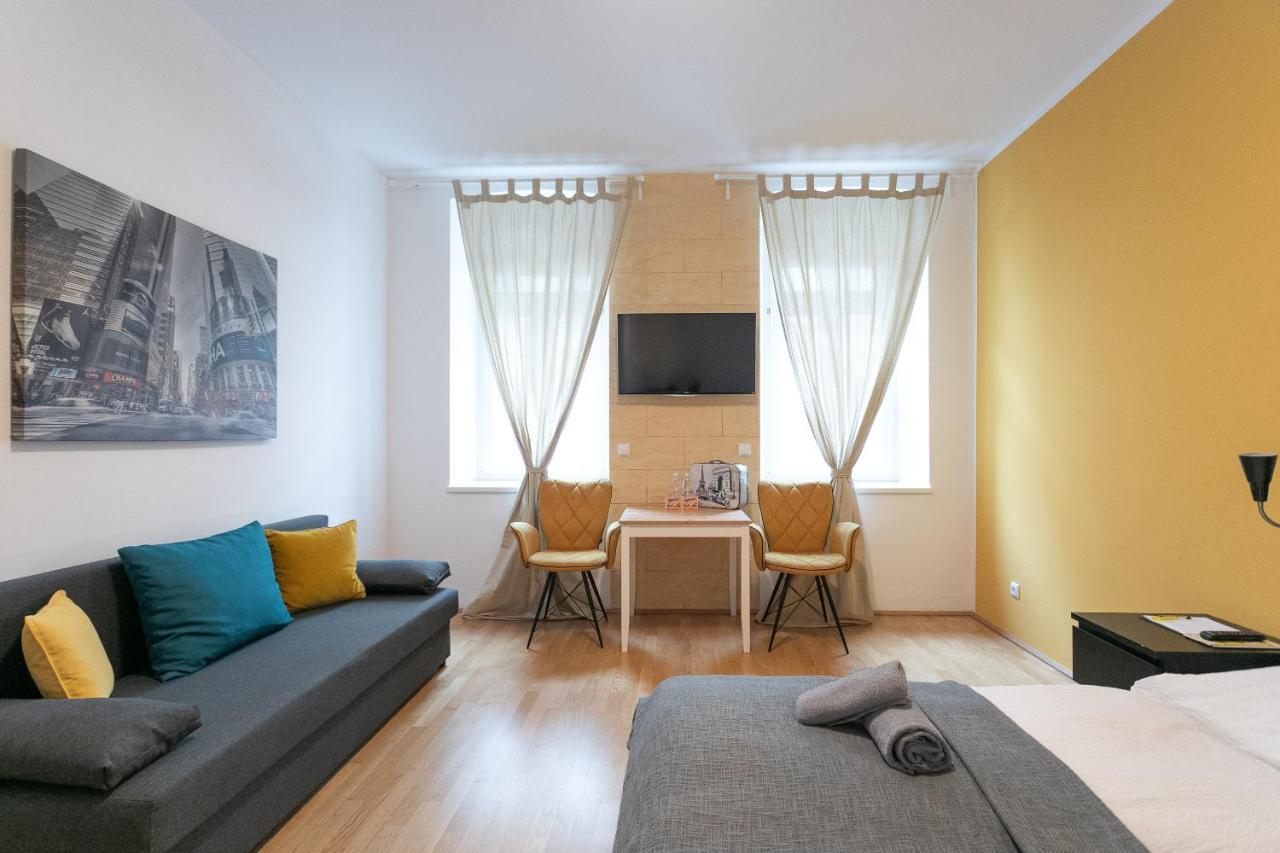 Apartment, Modern Und Neu Renoviert Wien