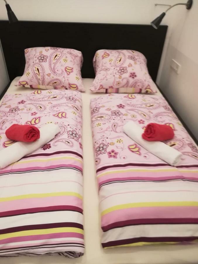 Apartment, Modern Und Neu Renoviert Wien